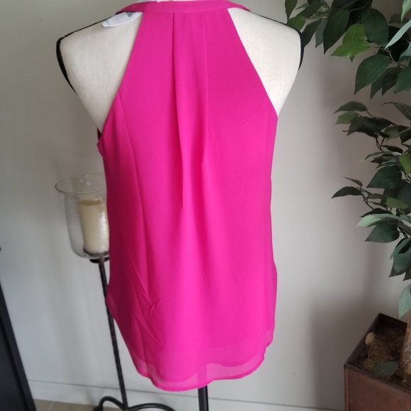 LAST ONE ! Spring Overlap Tank Top - Picture 6 of 8